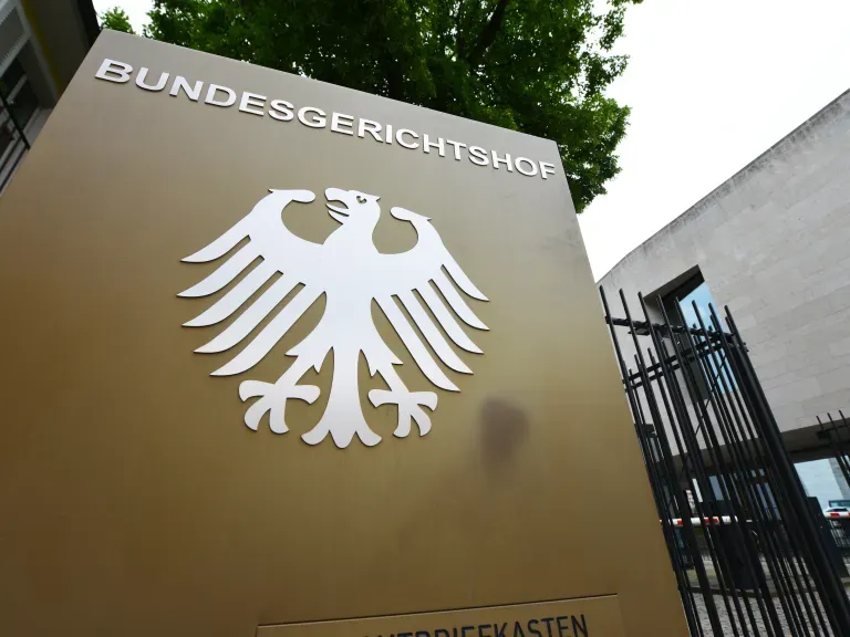 Eingangstor Bundesgerichtshof